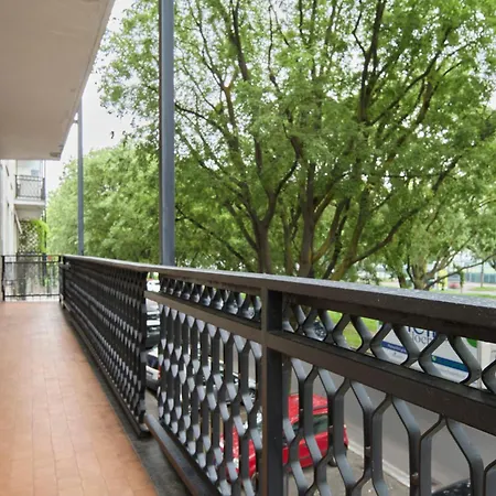 Apartment New Elegant In Milan